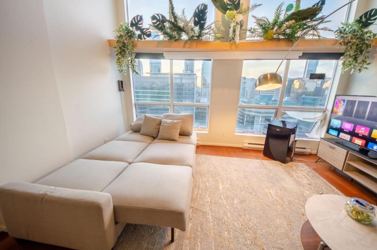 Loft In Downtown Vancouver With Free Parking 외부 사진